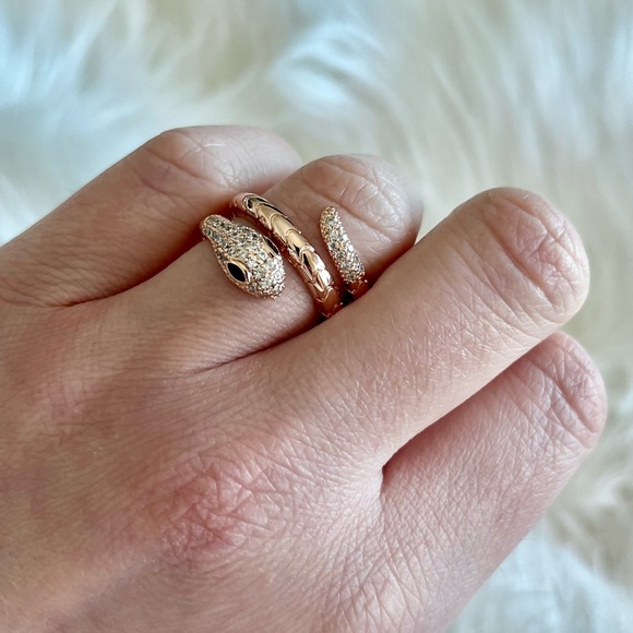 Crystal Micro-Inlaid Spiral Adjustable Rose Gold Snake Ring - Picture 9 of 12